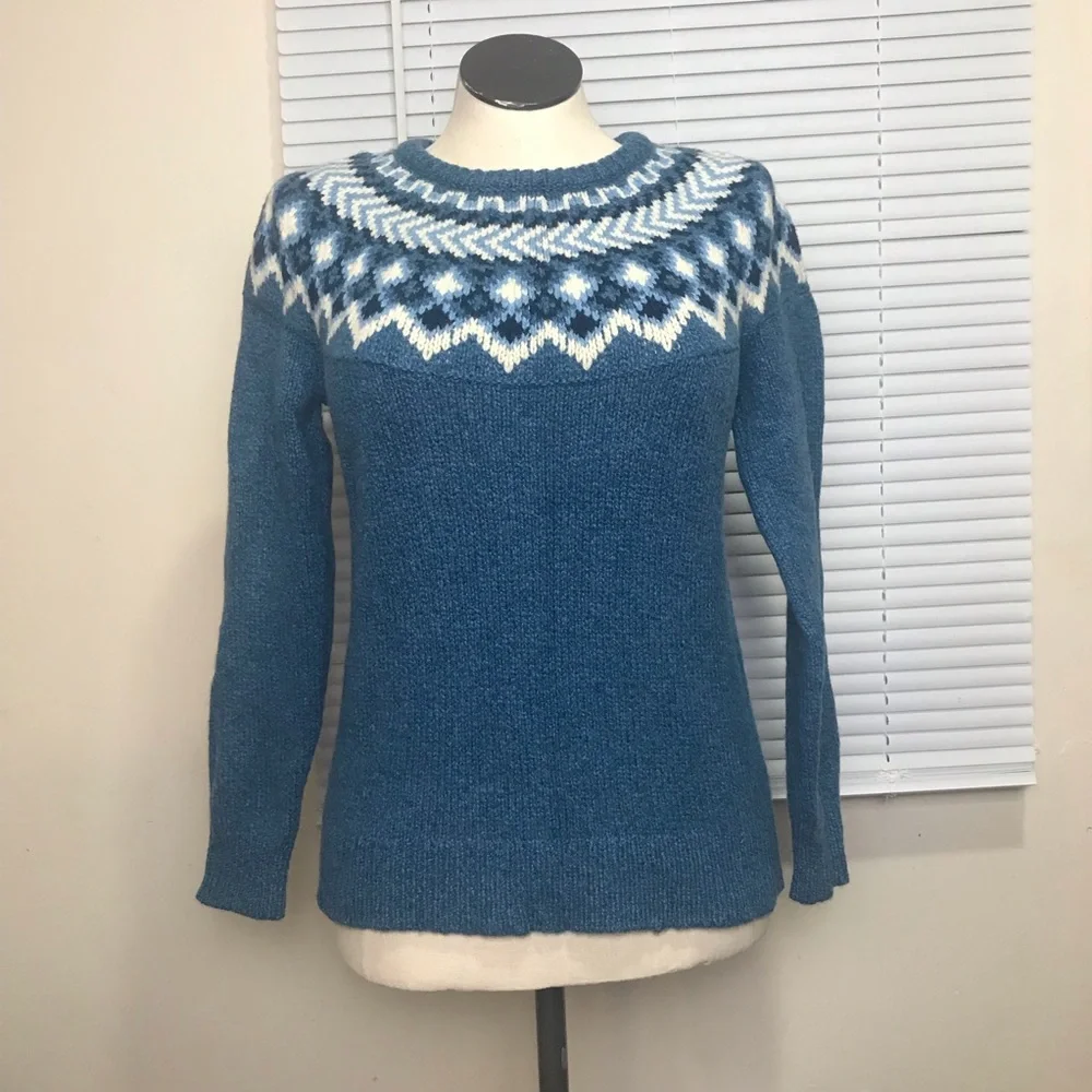 L L Bean Fair Isle Knit Pullover Sweater Women’s Size M Color Blue Round Neck - Picture 14 of 14
